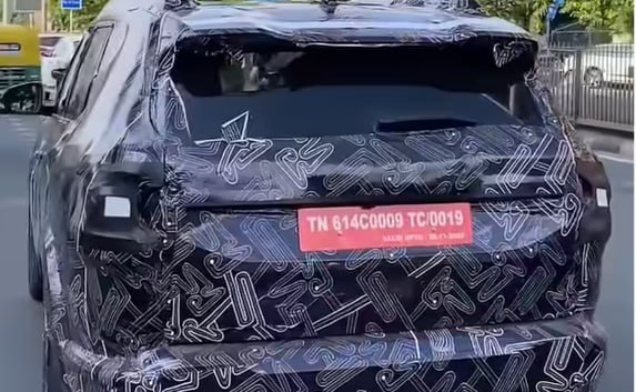Renault готовит семиместный кроссовер на базе Duster 3