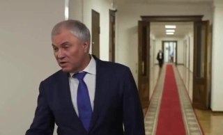 В Татарстане ввели лимиты на продажу топлива после атаки БПЛАОб этом сообщила пресс-служба главы Татарстана Рустама Минниханова в Нижнекамске. В региональном руководстве подтвердили наличие очередей за топливом на некоторых заправках Татарстана, пояснив, ч