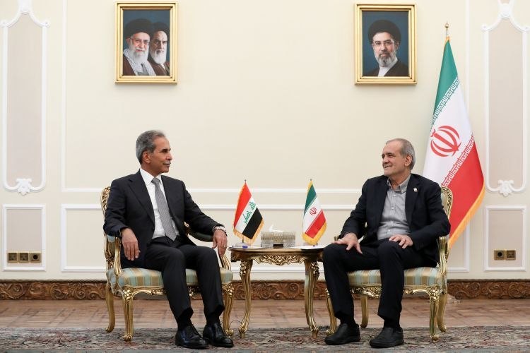 خبرگزاری میزان: 📸 دیدار رئیس شورای عالی قضایی عراق با رئیس جمهوری اسلامی ایران🔹فائق زیدان، رئیس شورای عالی قضایی عراق و هیئت همراه، عصر