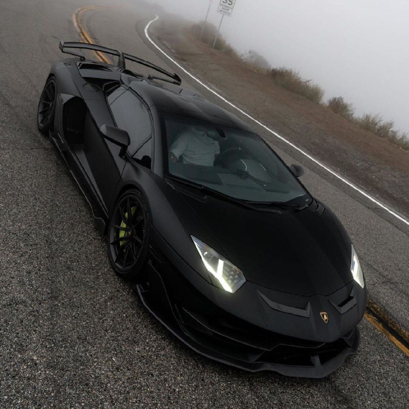 Lamborghini Aventador SVJ 5