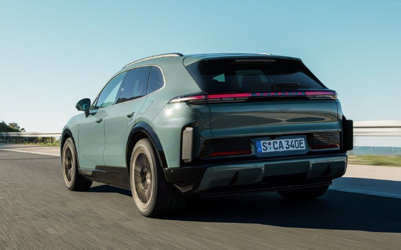 Porsche превратил новый Cayenne в электрокар с 640 км запаса хода 2