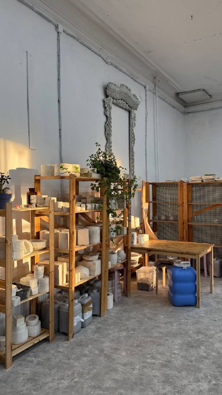 В гостях в новой мастерской у любимого бренда керамики POVEDAIIНикогда, до встречи с этим брендом, не интересовалась керамикой. Тем более, не коллекционировала. Результат сегодняшнего дня — обсессия 🫢💘В гостях в новой мастерской у любимого бренда керамики POVEDAIIНикогда, до встречи с этим брендом, не интересовалась керамикой. Тем более, не коллекционировала. Результат сегодняшнего дня — обсессия 🫢💘