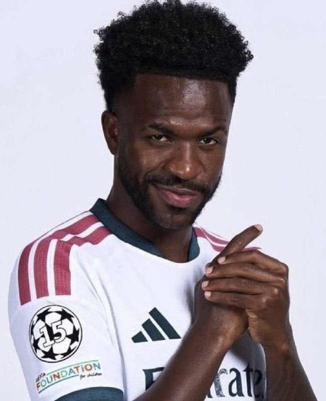 Football Twitts: آمار وینیسیوسِ جذاب تو نیمه اول:❌ 0 گل❌ 0 پاس گل❌ 0 شوت❌ 0 خلق موقعیت بزرگ ❌ 0 سانتر❌ 0 دریبل موفق❌ 0 پاس کلیدی❌ 0 توپ‌ر