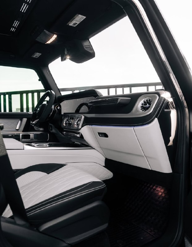 Mercedes Benz AMG G class 4