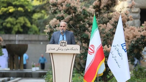 اخبار همدان: 🎥 سوگند سفیدپوشان تازهنفس در آغاز راه طبابت @Farshamedan - Linkابنسینا متعلق به امروز و آینده ماست🔹️رئیس بنیاد علمی و