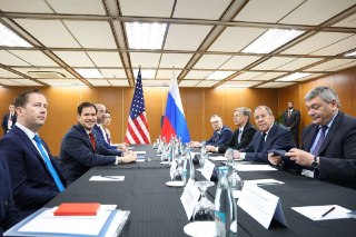 🌐 Встреча Лаврова и Рубио, удары ВСУ по России. Что произошло к утру 23 июля:🔹 Дроны ВСУ атаковали Воронежскую область, есть пострадавшие и «серьезные последствия», написал губернатор Александр Гусев. Украинский мониторинговый канал Exilenova+ заявил, что 