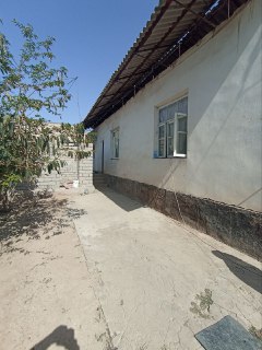 Bektemir tumanida hovli sotiladi, 2 xona