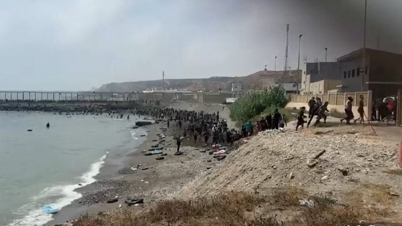 מבזק: מרוקו אומרת שמסרבת להיות 'שעיר לעזאזל' בזרימת המהגרים של Ceuta