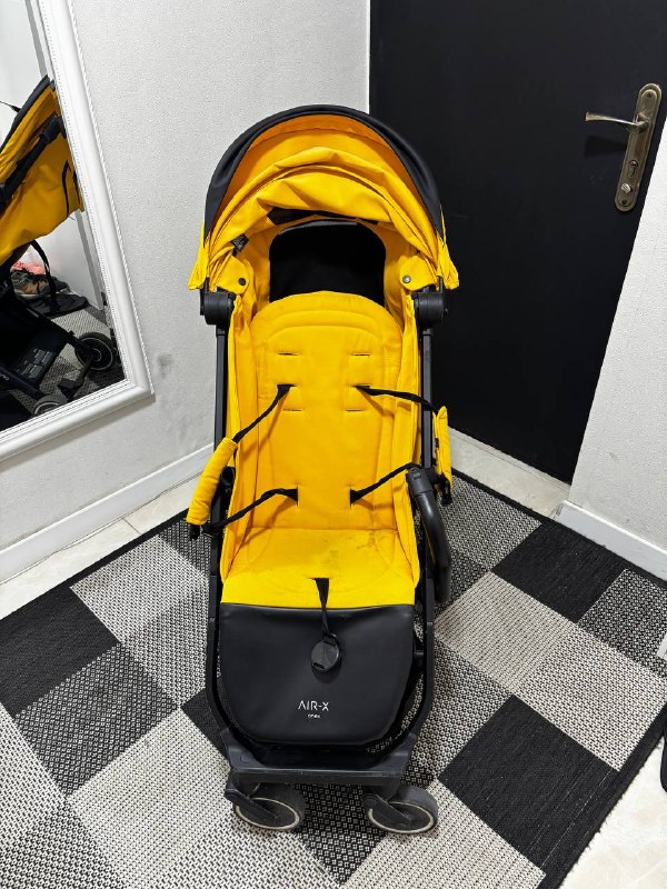 Продаю коляску Anex air x. В отличном состоянии, очень удобная в эксплуатации. 500 лари.