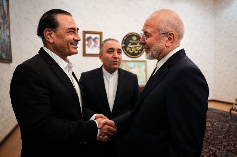 خبرگزاری خانه ملت: 📷 دیدار عاصم منیر با دکتر قالیباف🔹عاصم منیر فرمانده ارتش پاکستان امروز ۱۴۰۵ با دکتر قالیباف رئیس مجلس شورای اسلامی دیدار