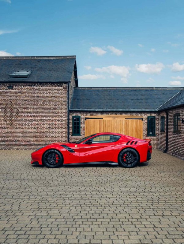 Ferrari F12tdf 5