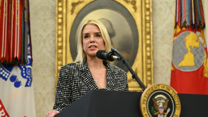 Trump DOJ Considers Making It Easier to Indict Members of Congress