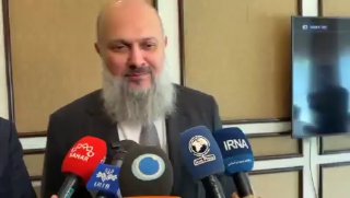 🎥 שר המסחר של פקיסטן: השגת היעד של 10 מיליארד דולר בסחר עם איראן תואץ