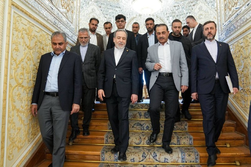 خبرگزاری خبرآنلاین: 🔸 آخرین نفس‌های دیپلماسی/ آیا سفر عاصم منیر بن‌بست مذاکرات ایران و آمریکا را می‌شکند؟/ دورنمای روشنی برای پایان جنگ وجود