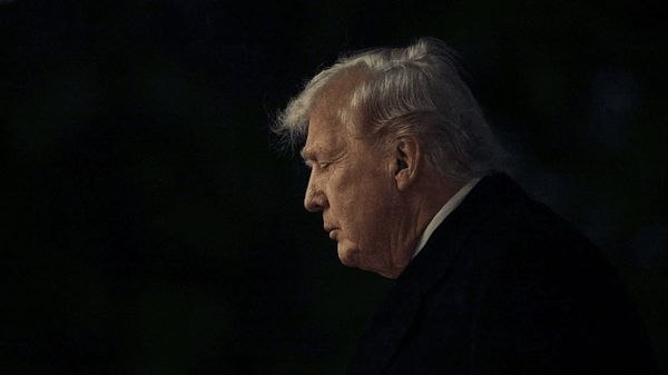 אל ג'זירה: דבריו של טראמפ על מיצר הורמוז שונים מאוד מהמציאות בשטח