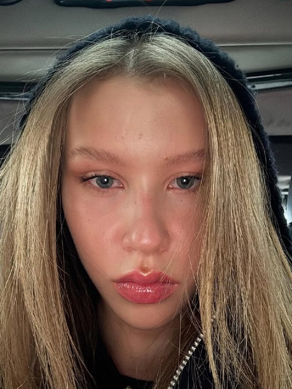 Пересильд ответила на обвинения в слабой игре в «Алисе в стране чудес» 2