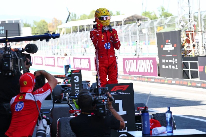 Гамильтон разбил Мерседес и выиграл дебютный гран-при за Ferrari. Да, это не сер