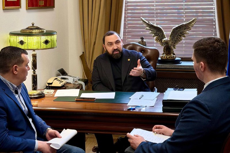 🇷🇺 Три участника программы «Поколение чести» стали помощниками депутата Госдумы фото