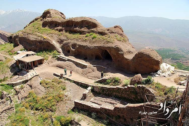 کانال ۲ امرداد: جشن ثبت جهانی الموت در شهریورماه برگزار میشودشهریورماه امسال، به بهانهی ثبت جهانی قلعهی الموت و استحکامات وابسته، جشن