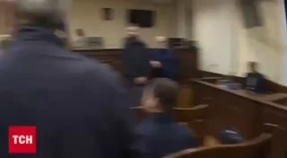 אתה יכול לטפל בקולומוסקי איך שאתה רוצה. אבל איך שלא תסתכל עליו, אתה לא יכול למנוע ממנו אינטליגנציה, ערמומיו…