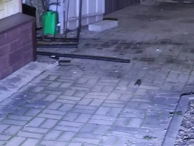 האויב תקף שוב בן לילה את העיר בריאנסק - מושל במחוז בז'יצקי מת אדם לאחר שדרך על "צינור" ובו חומר נפץ שנפל מכ…
