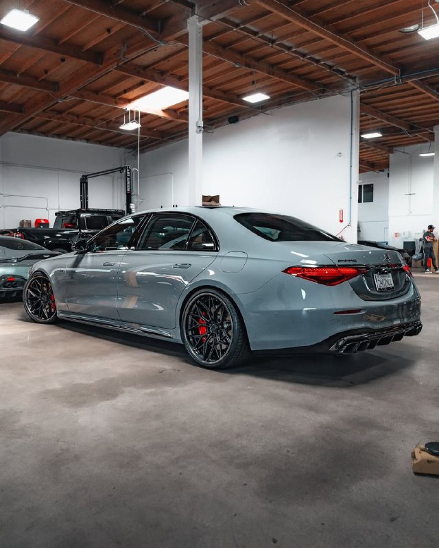 Mercedes 2