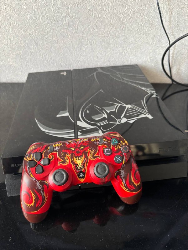 Продам Sony PlayStation 4 1TB Star Wars Limited Edition — фото 1