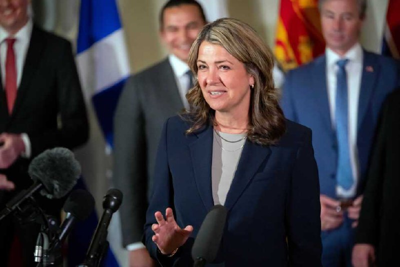 Alberta’s premier would allow a citizen-led referendum on separation from Canada