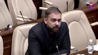 ערוץ אל-אהד מדווח: רפיק אל-הרוג טוען כי כוחות כווית הרגו דייג עיראקי בדם קר במימי עיראק. חוסיין הוא דרכנו…