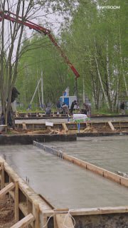 Новое видео! Как безопасно купить загородный дом? Задаем неудобные вопросы застройщику Наше сообщество VK Наш канал в Max Please open Telegram to v... - изображение 1 - telegram, view, новое