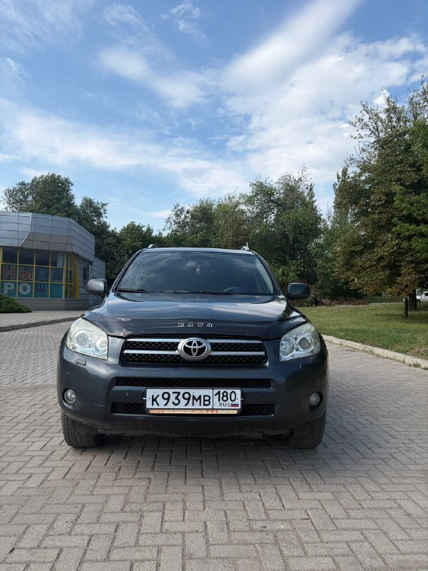 Продам 🤝
Toyota rav4 2.0 mt, 2006 года
Цена: 870.000 руб.

Надежный и ухоженный автомобиль в родном окрасе, без дтп — подтверждается отчетами
Кузов в хорошем состоянии для своих лет, без рыжиков, пороги обработаны, силовая часть целая. Есть лишь незначительные царапины

Полностью обслужен: заменены масло и все необходимые расходники. В салоне работает каждая кнопка
Климат контроль исправен

Двигатель в отличном состоянии, тянет уверенно, расход 9–10л. Мкпп переключает четко, без хруста и посторонних звуков
Установлен автозапуск
Рав4 на полном приводе
Я собственник по документам
Осмотр в макеевке

📞 +79498463616
📞 🇷🇺 Звоните: +79498463616 - фотография - 3