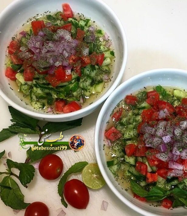 🍏طب سنتی🍏: فواید سالاد شیرازیسالاد شیرازی یک سالاد عالی برای لاغری و مغز است. ترکیب پیاز، گوجه و خیار سلولهای مغز را ترمیم میکند