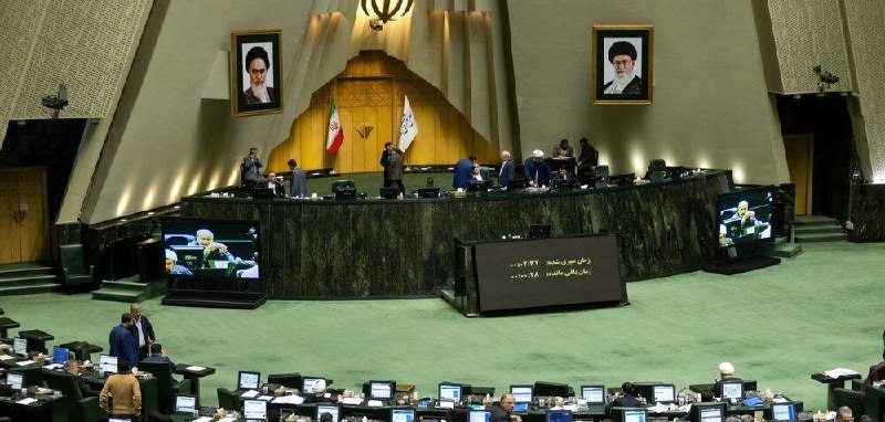 تجارت‌ نیوز: 🔻تصویب کلیات لایحه اصلاح قانون مالیات‌های مستقیم در کمیسیون اقتصادیسخنگوی کمیسیون اقتصادی مجلس:▪️کلیات لایحه اصلاح مالیا