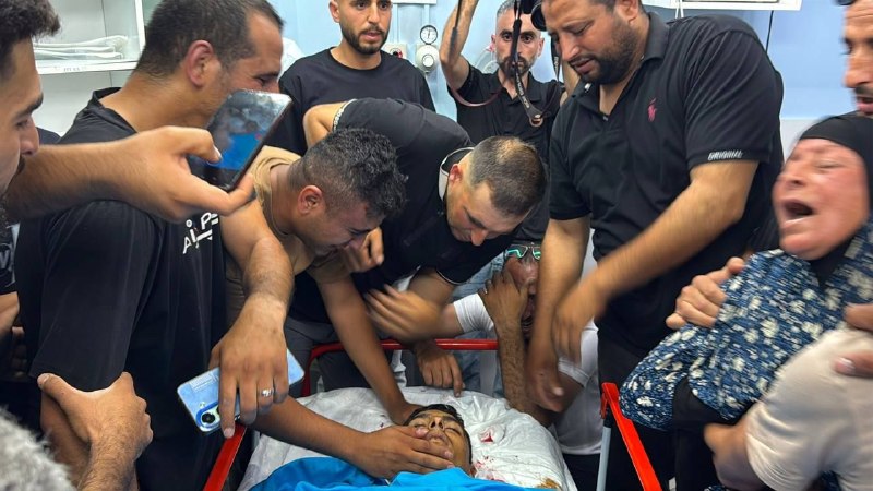 עצב וכעס לאחר ההודעה על הריגתו של הנער, כרים סנאד אל-חלילה, על ידי כדורי מיליציה מתנחלים בעיירה סעיר, מצפון…